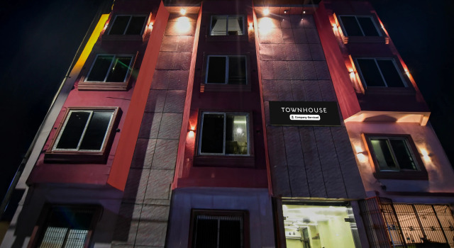 Super Townhouse Lighthouse Beach Sea View, Book Hotel Businesshoteller i Puri, 4* 5*