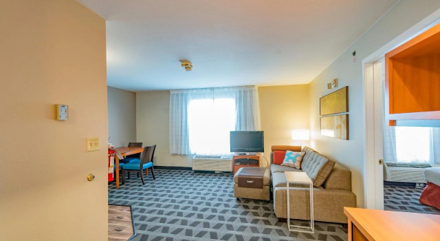 Towneplace Suites By Marriott Streetsboro, 预订 酒店 特斯柏罗 俄亥俄州