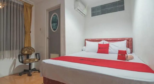 Pringgodani Guest House by RedDoorz, Rezervasyon Misafirhane Bandung Kidul Bandung