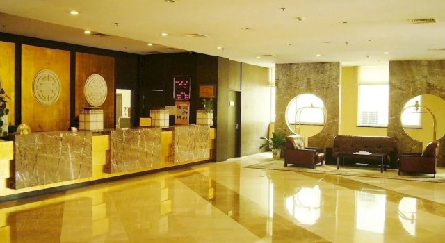 Hailing Convention Center, Boek Hotel Hotels in Qi Xia met parkeren, Parkeren