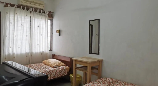 Cheerful 4-Bedrooms Residents Home