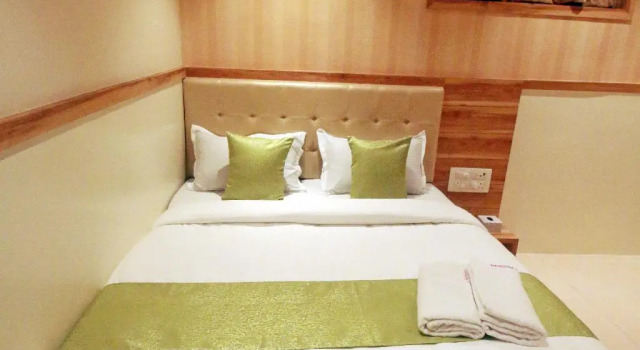 Номер Deluxe Hotel Al Madina palace