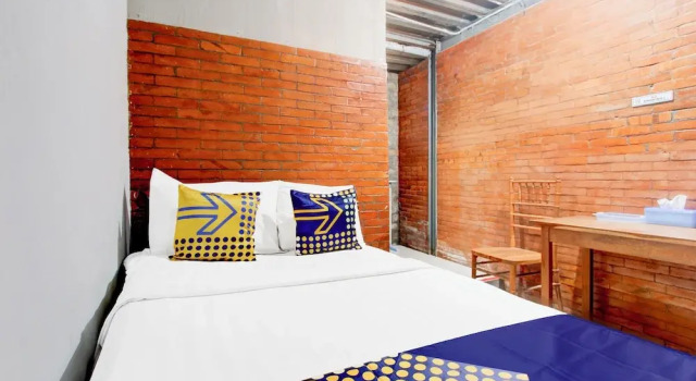 Номер Standard Spot on Sopo Paredangan Homestay