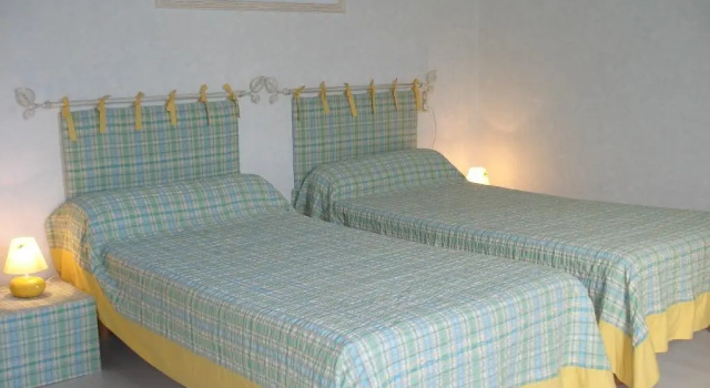 Chez Christiane et Claude, Buchen Sie Hotel Saint-Geniez-d'Olt 