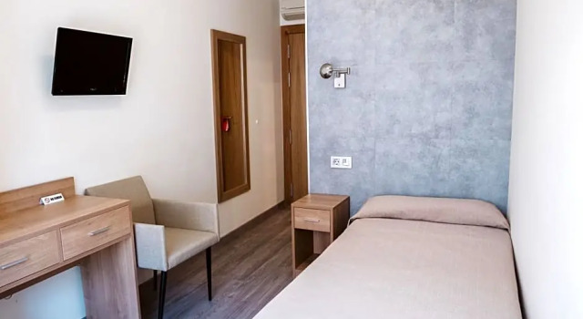 Hotel Celymar, Забронировать Отель Бенидорм Коста-Бланка, рядом с Парк Агуэра