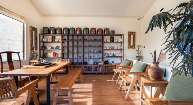 A Glowing mountain homestay, Book Hotel Dali Yunnan