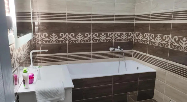 Standard Dreier Zimmer mit Balkon Luna