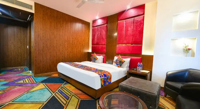Номер Deluxe Fabhotel Billionaire Inn