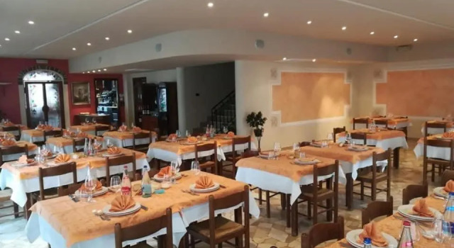 Albergo San Candido, Boek Hotel Hotels in Monferrato met parkeren, Parkeren