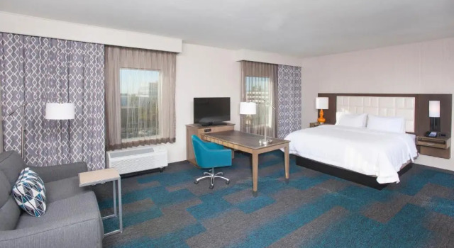 Двухместный люкс Hampton Inn & Suites LAX El Segundo