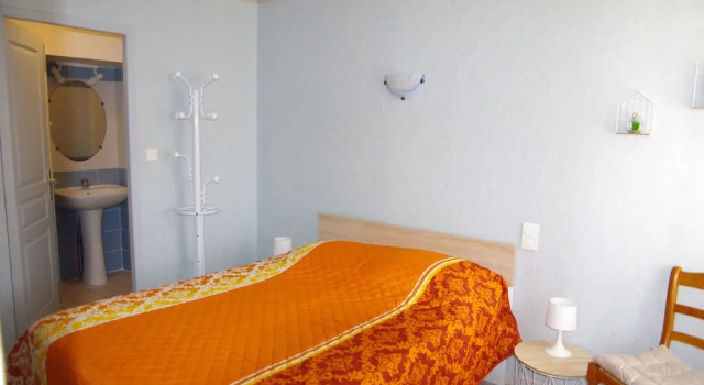 Le domaine de lEscadasse, Book Hotel Hotels in Faycelles with a Pool, Swimming Pool