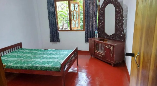 House Rent for low cost, Забронировать Отель Канди 