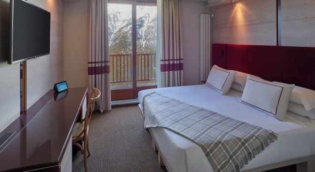 Двухместный номер Superior с балконом и с видом на горы Hotel Sansicario Majestic
