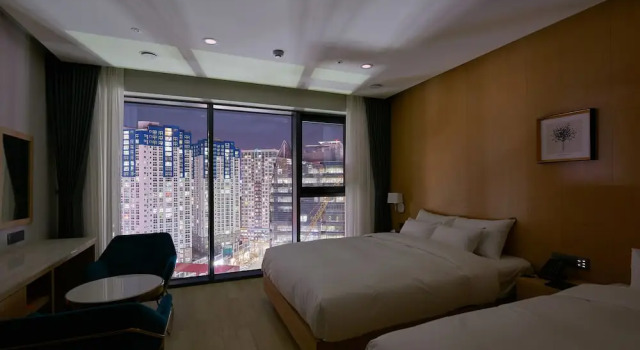Двухместный семейный номер Deluxe CS Hotel