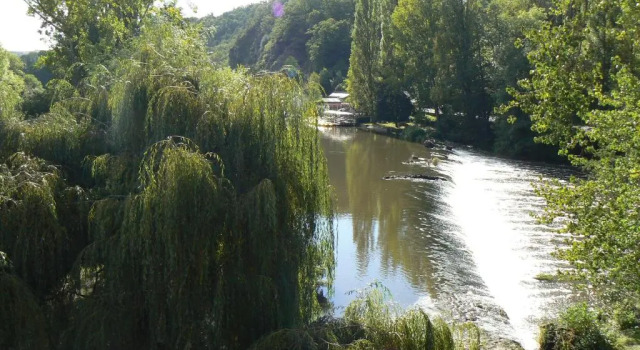 Трёхместный номер Superior с красивым видом из окна Chambres dHôtes du Moulin du Vey