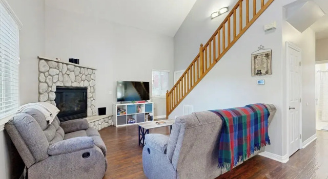 3BR Cabin w/ Grill & Fireplace - Near Hiking, Забронировать Дом для отпуска Раннинг Спрингс San Bernardino Mountains