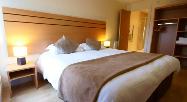 Апартаменты с 2 комнатами Lodge Drive Serviced Apartments