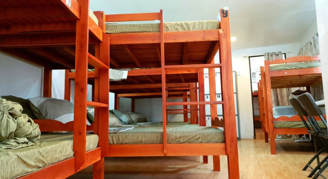 Westcoast Guest House, Book Guesthouse Moalboal Cebu