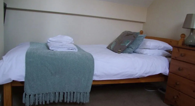 Eden End Guest House, Забронировать Гостевой дом Отели Уорикшир с парковкой, Парковка