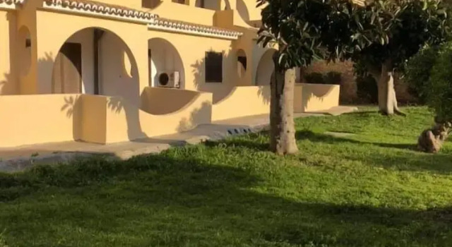 Cosy T1 at Vale Centianes Beach, Rezerwuj Apartament Hotele w Algarve z parkingiem, Parking