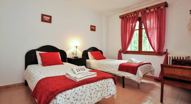 Spacious Mansion in Alaró With Swimming Pool, Prenota Hotel Alaró Sierra de Tramuntana