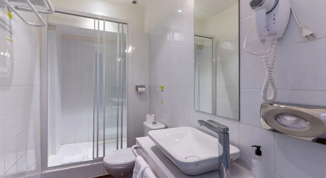 Номер Standard Hotel François 1er Cœur de Ville