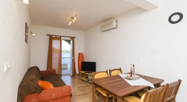 Апартаменты c 1 комнатой с видом на море Apartments Vitorin