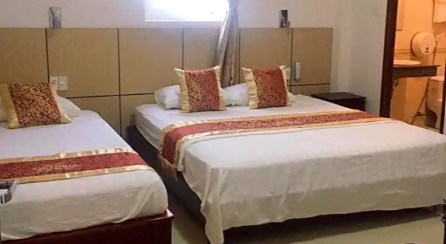 Трёхместный номер Deluxe Victoria Phu Quoc hotel Beachfront Night market