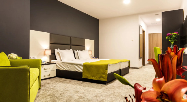 Earth and People Hotel & Spa