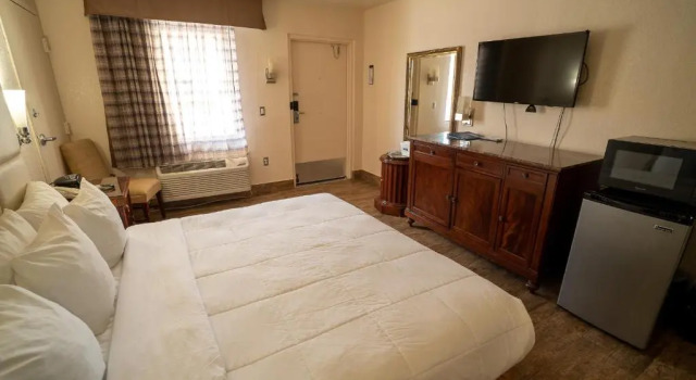 Номер Standard Цокольный этаж Travelodge by Wyndham Florida City/Homestead/Everglades