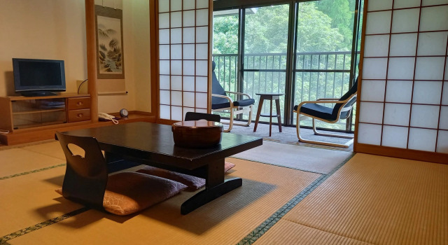 Номер Standard Kirishima Hanamurasaki