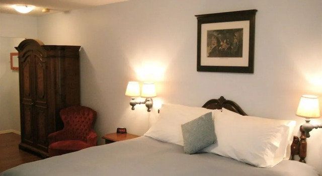 Herons Landing Hotel, Prenota Hotel Campbell River 