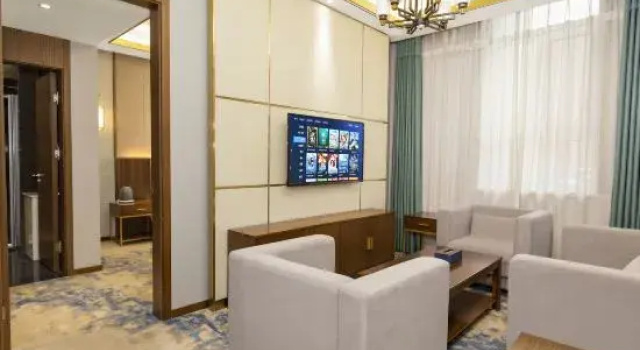 Люкс Xinyue Chain Hotel (Pingliang No. 1 High School)