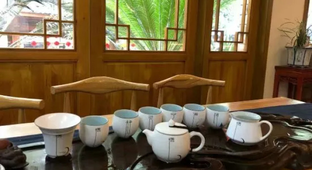 The Companion Inn, Varaa Hotelli Leshan Sichuan