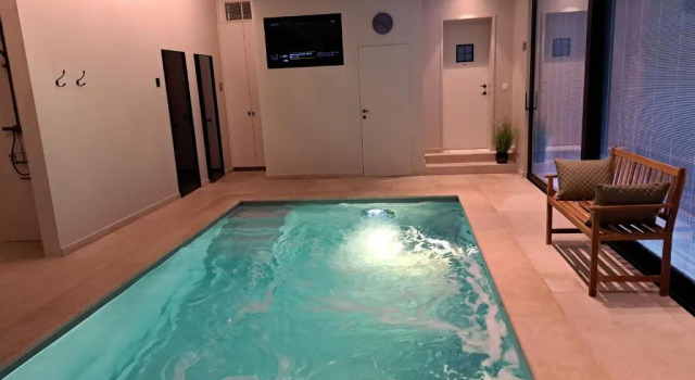 Номер Deluxe The Newport Lodge included 3h PRIVATE indoor welnes & use e-bikes