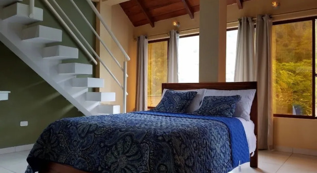 Четырёхместный номер Comfort Hotel Soberao