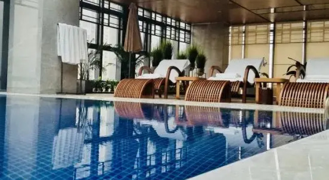 Palace Liz Hotel (Jinzhong Outlets Branch), Book Hotel Hoteller i Jinzhong med pool, Swimmingpool