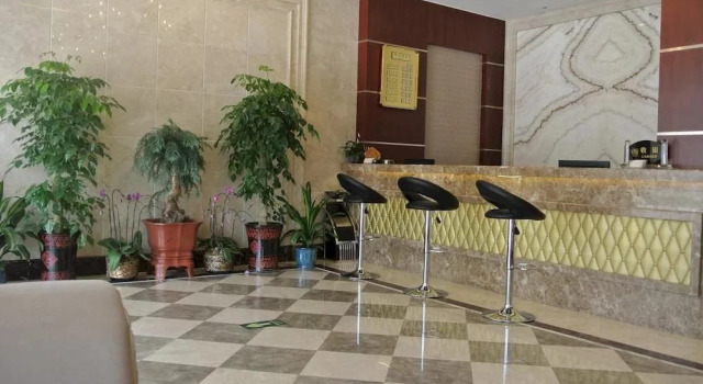 Xianju Baita Business Hotel, Prenota Hotel Hotel a Taizhou con parcheggio, Parcheggio