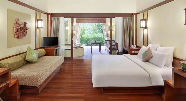 Двухместный номер Deluxe Novotel Bogor Golf Resort & Convention Center
