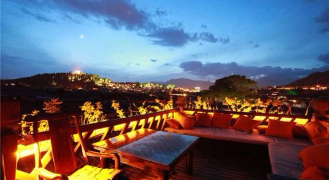 Lijiang Dream Time Inn, Забронировать Отель Лицзян Юньнань, рядом с Улица Сквер-стрит Древнего города Даянь