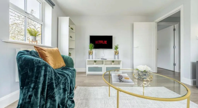 Апартаменты Deluxe Super Luxe Central Maidenhead Apartment