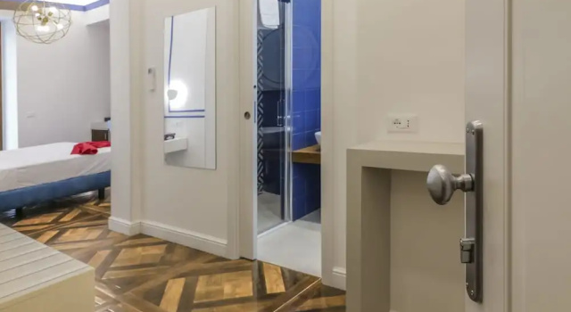 Люкс Deluxe с балконом Cafè Latino Suites