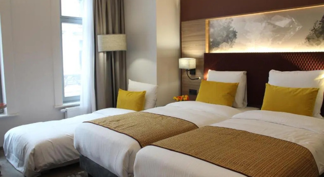 Трёхместный номер Comfort Отель Leonardo Antwerpen