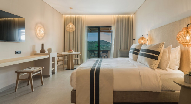 Полулюкс с балконом Heromylos Resort And Spa