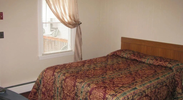 The Colonial Inn & Creamery, Buchen Sie Gasthaus Mini-Hotels in New York State, Gasthaus