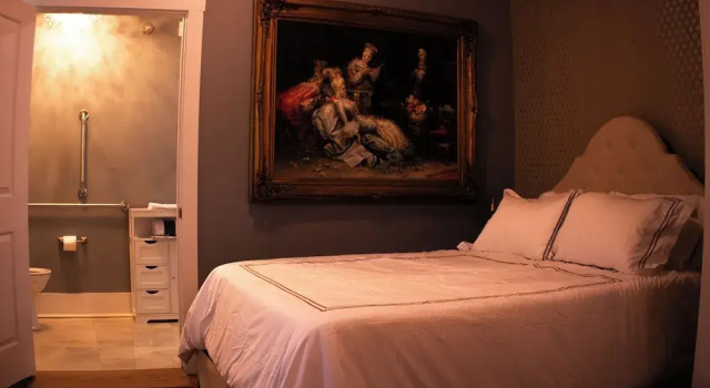 Люкс Comfort Chateau Connellsville MCM Minimalist Suite