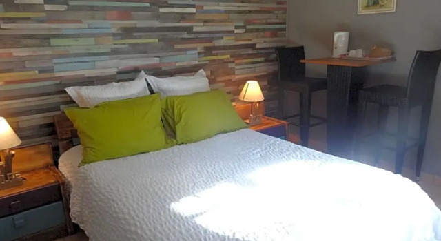 Au Retour du Lac, Rezerwuj Hotel  