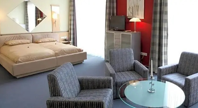 Hotel Sternzeit (ex Esplanade Parkhotel), Забронировать Отель Отели Вегберг с парковкой, Парковка