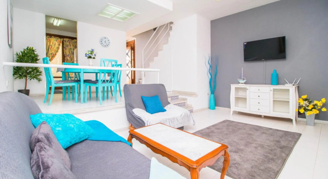 Nice house with tennis court,sports and playground, Забронировать Отель Торревьеха Коста-Бланка, рядом с Molino del Agua Park Municipal Natural Park