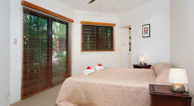 Peponi 2 - Beachfront Apartment